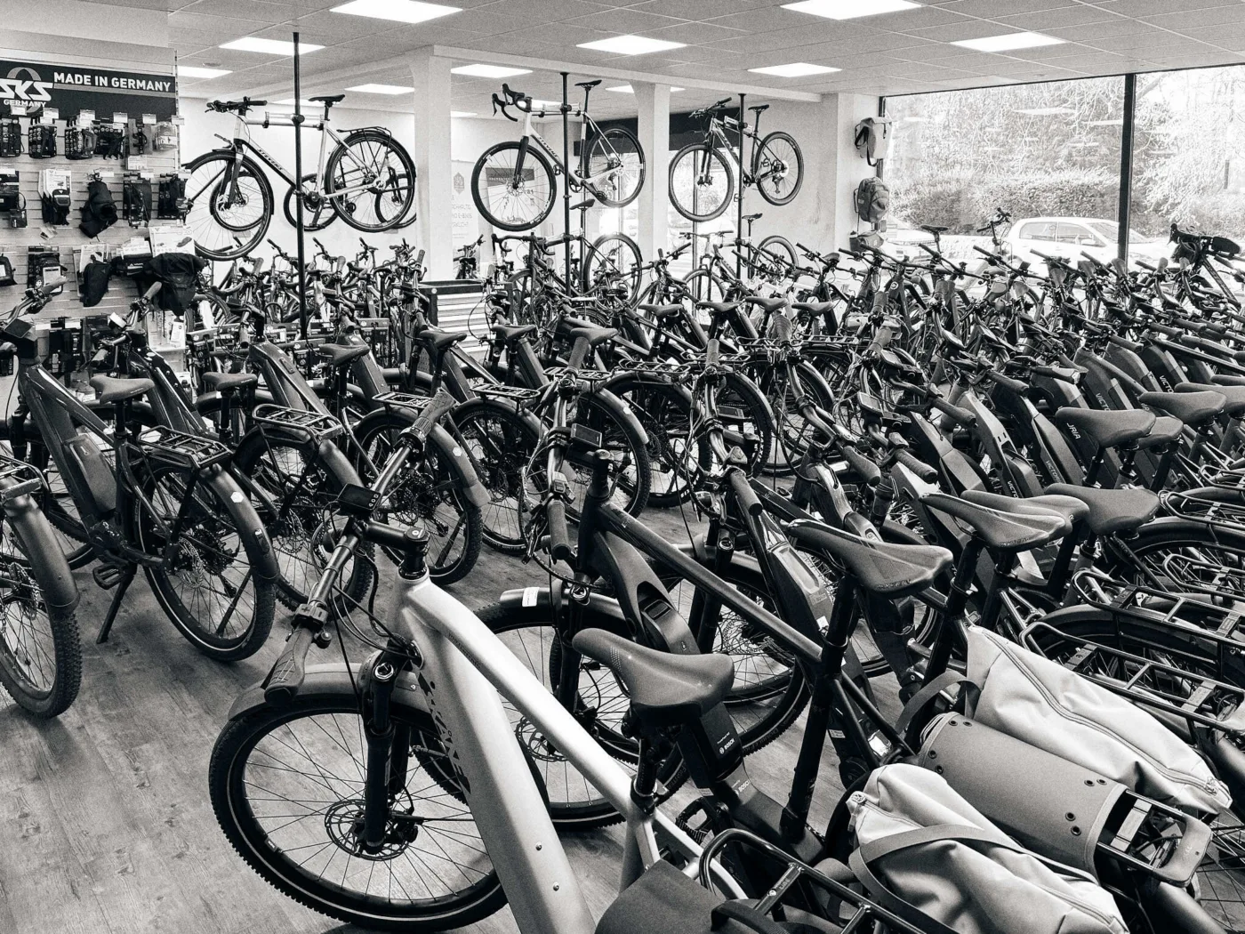 Fahrräder, eBikes und Zubehör für Alltag, Tour und Sport